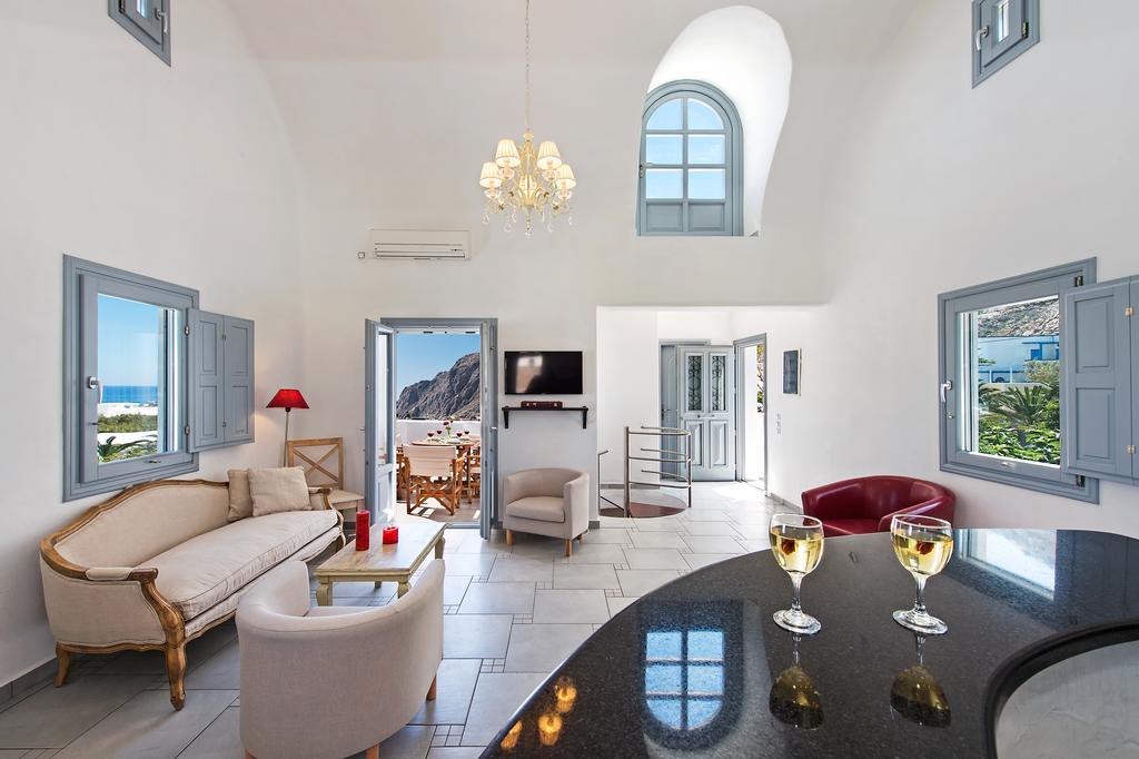 Felicity Luxury Villas Kamári Szoba fotó